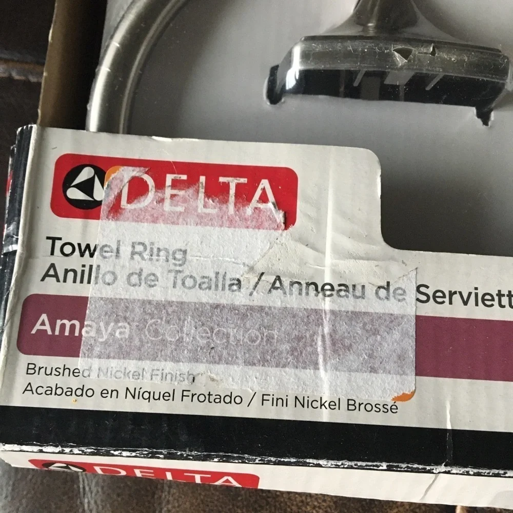 Delta amaya towel
